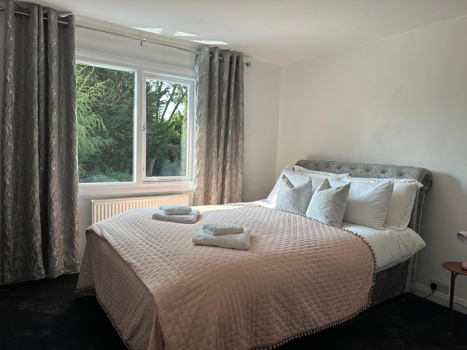 磨坊山House For Rent In London别墅 外观 照片